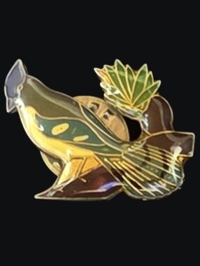 Vintage Exotic Bird Enamel Lapel Pin